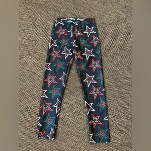 GOLDSHEEP Red/Green/Black Stars Kid’s NEW Legginga Sz S